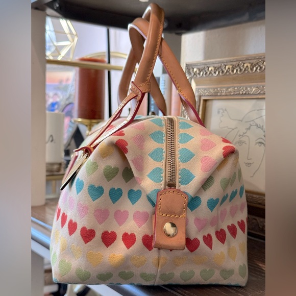 Dooney & Burke Y2K rainbow heart collection 100% cotton with weather shield - Picture 5 of 16